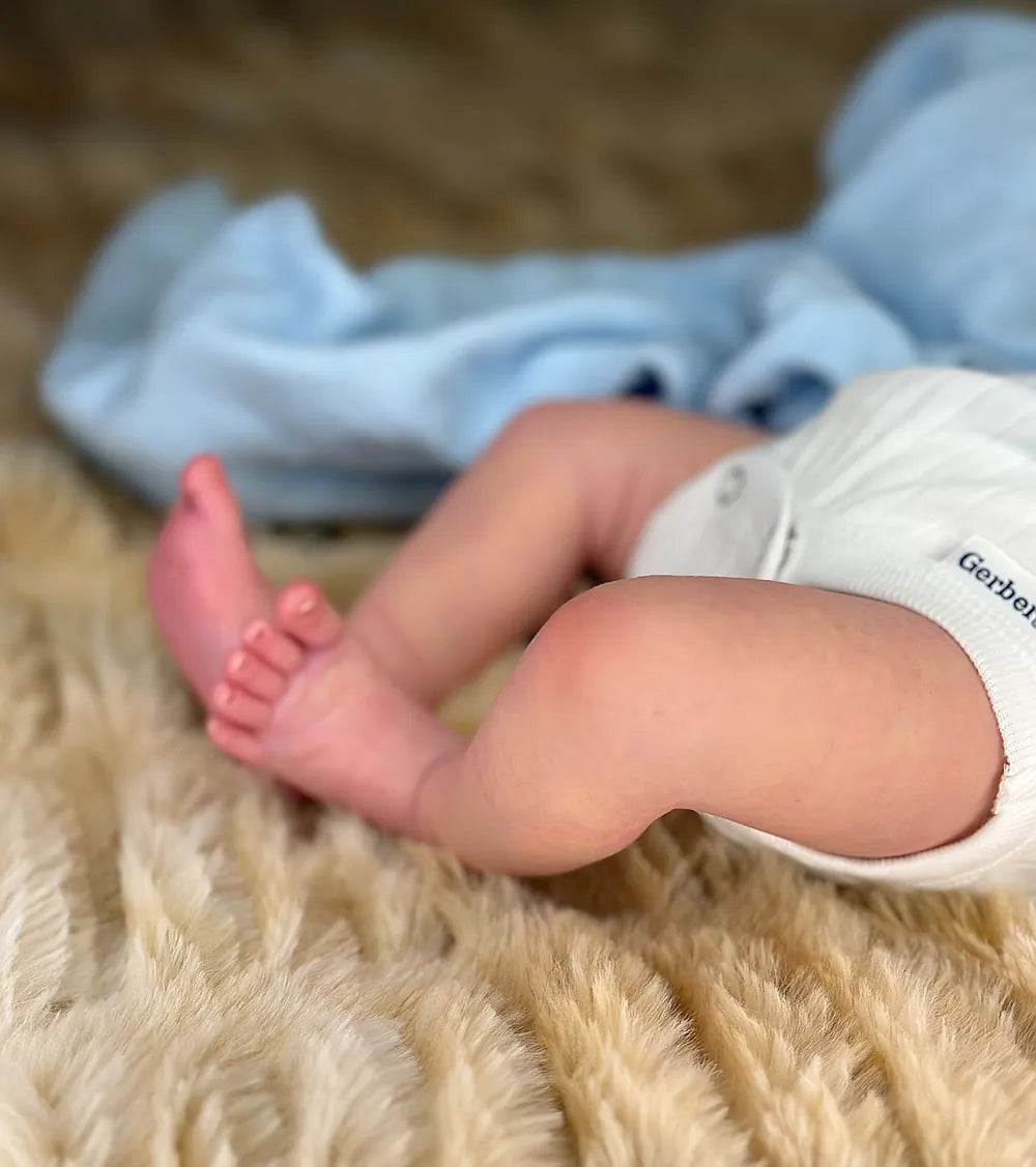 Muñeco Reborn Realista Lucas niño 51cm y 1.700kg + Pack Premium