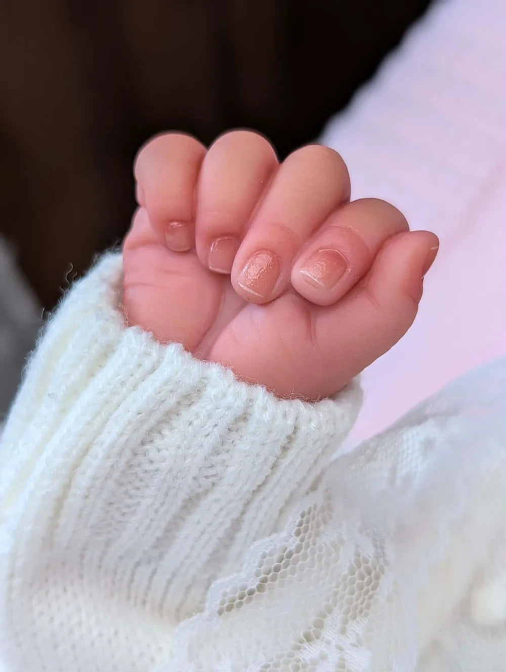 Muñeca Reborn Realista Bruna niña 49cm y 1.700kg + Pack Premium