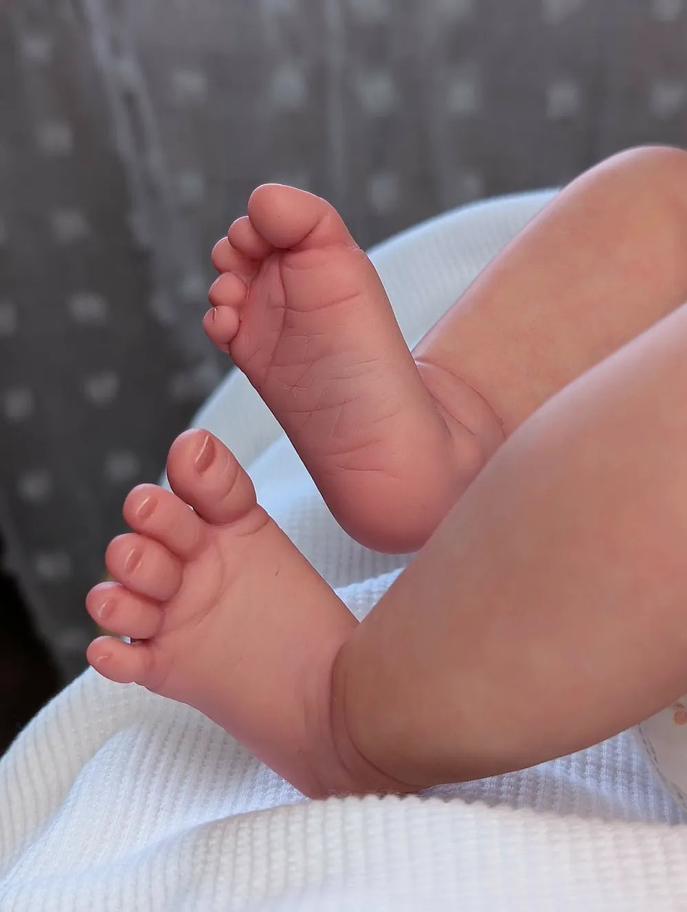 Muñeca Reborn Realista Bruna niña 49cm y 1.700kg + Pack Premium
