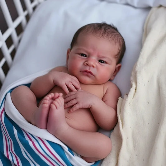 Muñeco Reborn Realista João Niño 44cm y 1.400 kg + Pack Premium