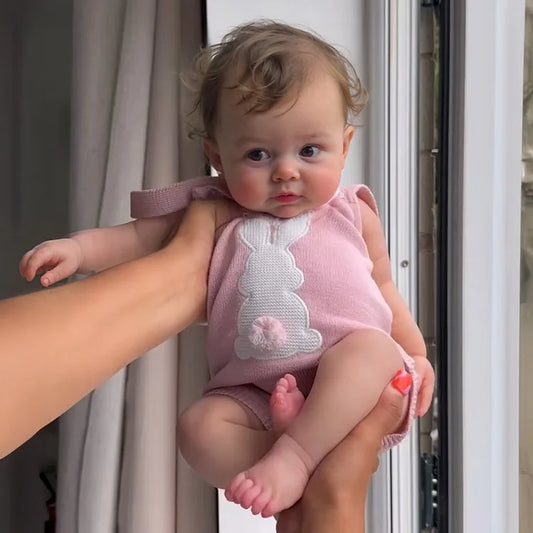 Muñeca Reborn Realista Carol Niña 49cm y 1.800 kg + Pack Premium